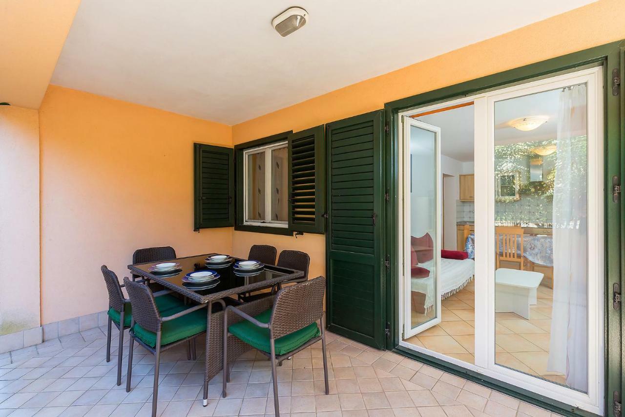 Gaia Apartment Porec Exterior photo